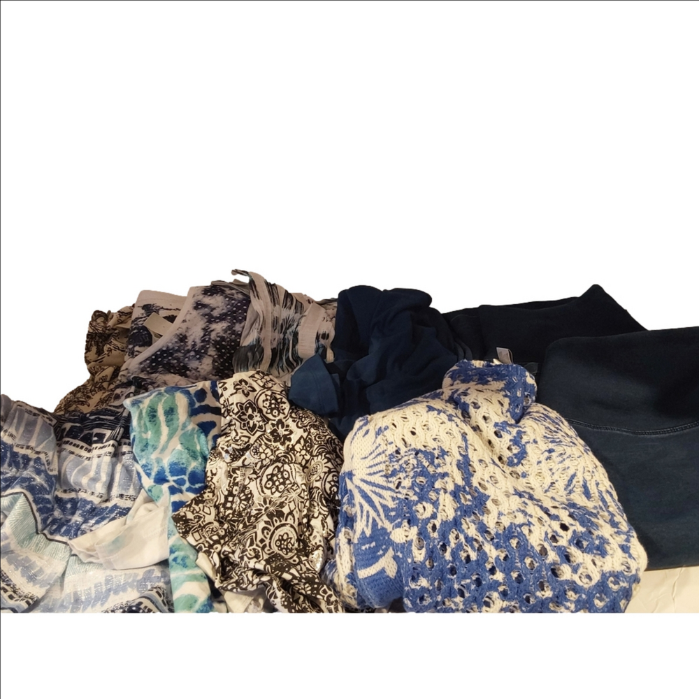 Mixed Blue & White Tops & Bottoms M/L Prints Bundle